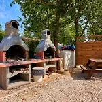 Parque de vacaciones Polidor Glamping