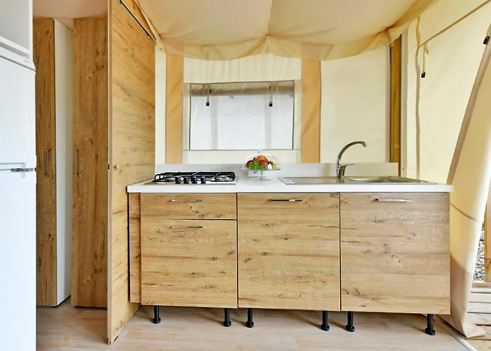 Polidor Glamping Parque de vacaciones