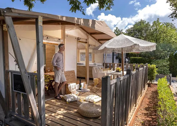 Polidor Glamping 4* Mugeba