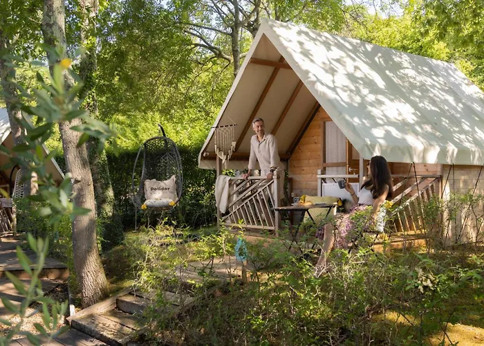 Polidor Glamping Parque de vacaciones 4*
