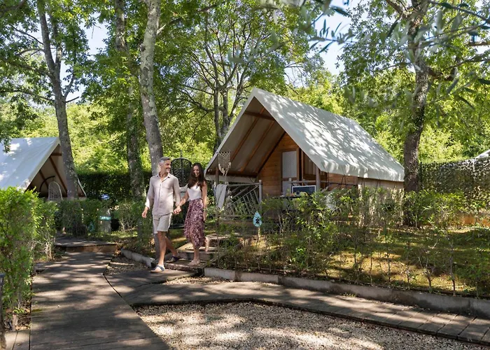 假日公园 Polidor Glamping